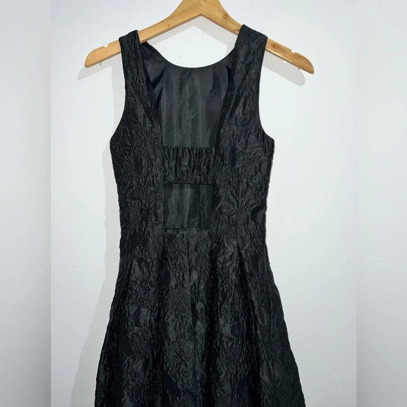 H&M cocktail dress Size 2 - Picture 6 of 8